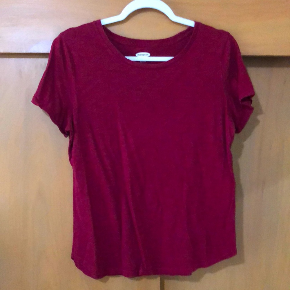Old Navy Everywhere T. Burgundy.